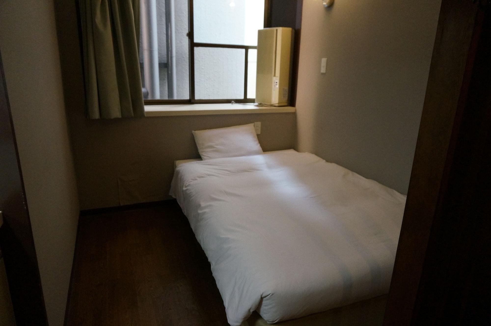 For Leaves Uehonmachi Hotel ekonomi 2*